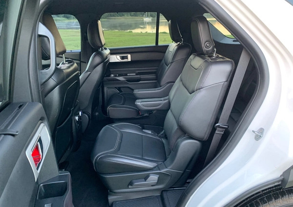 Ford Explorer cena 199999 przebieg: 21240, rok produkcji 2020 z Ełk małe 211